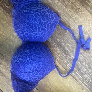 PINK Victoria's Secret Bra in Bold Blue
